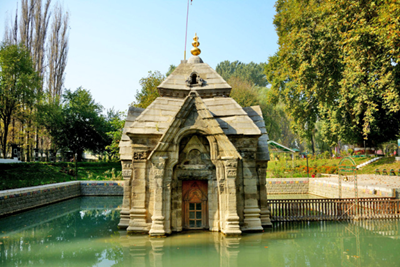 नितिन सिंघानिया की जिस्ट: इंडियन आर्किटेक्चर एंड स्कल्पचर एंड पॉटरी (Part 3) UPSC Notes | EduRev