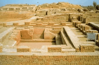 नितिन सिंघानिया की पकड़: भारतीय वास्तुकला, मूर्तिकला और मिट्टी के बर्तनों - 1 UPSC Notes | EduRev